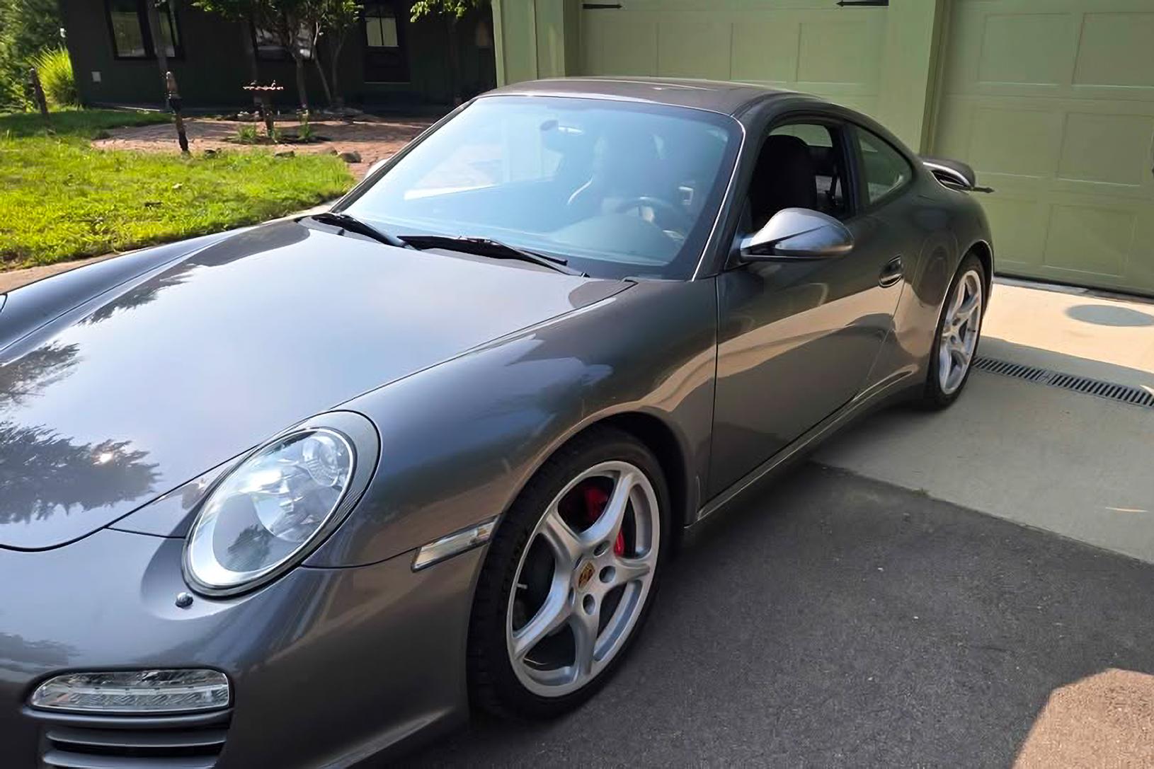 2010 Porsche 911 4S