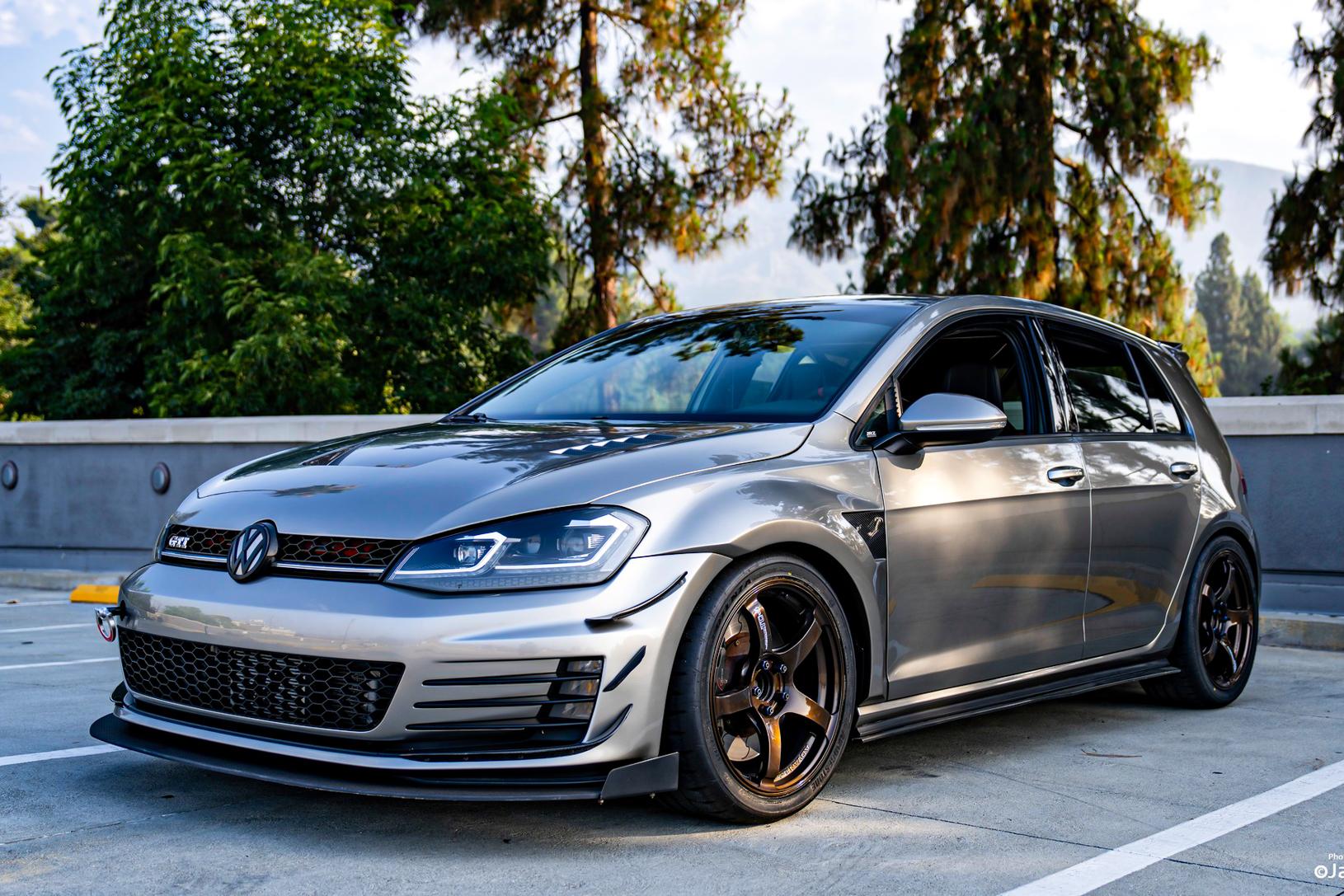 2017 VW Golf GTI