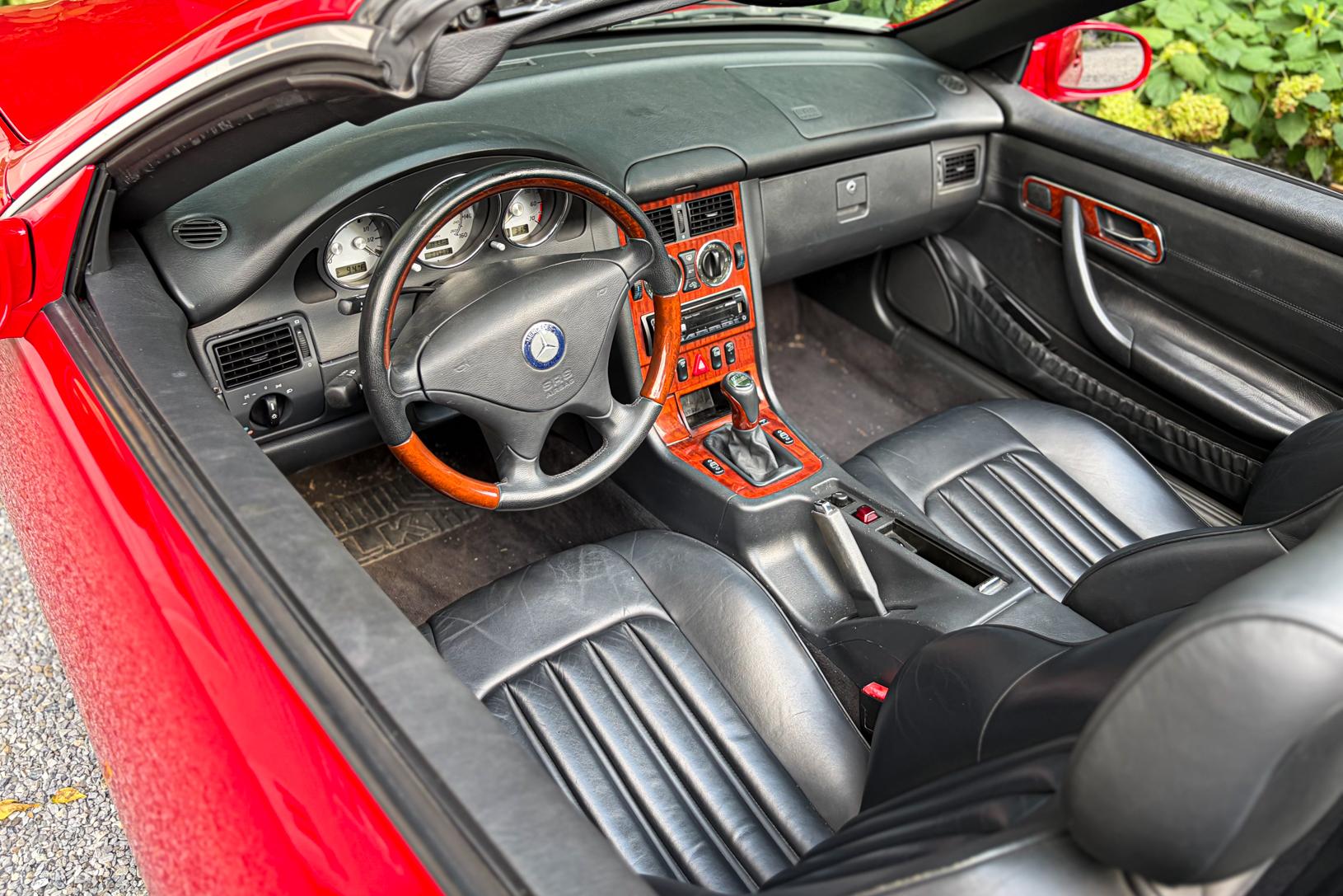 2004 Mercedes-Benz SLK320