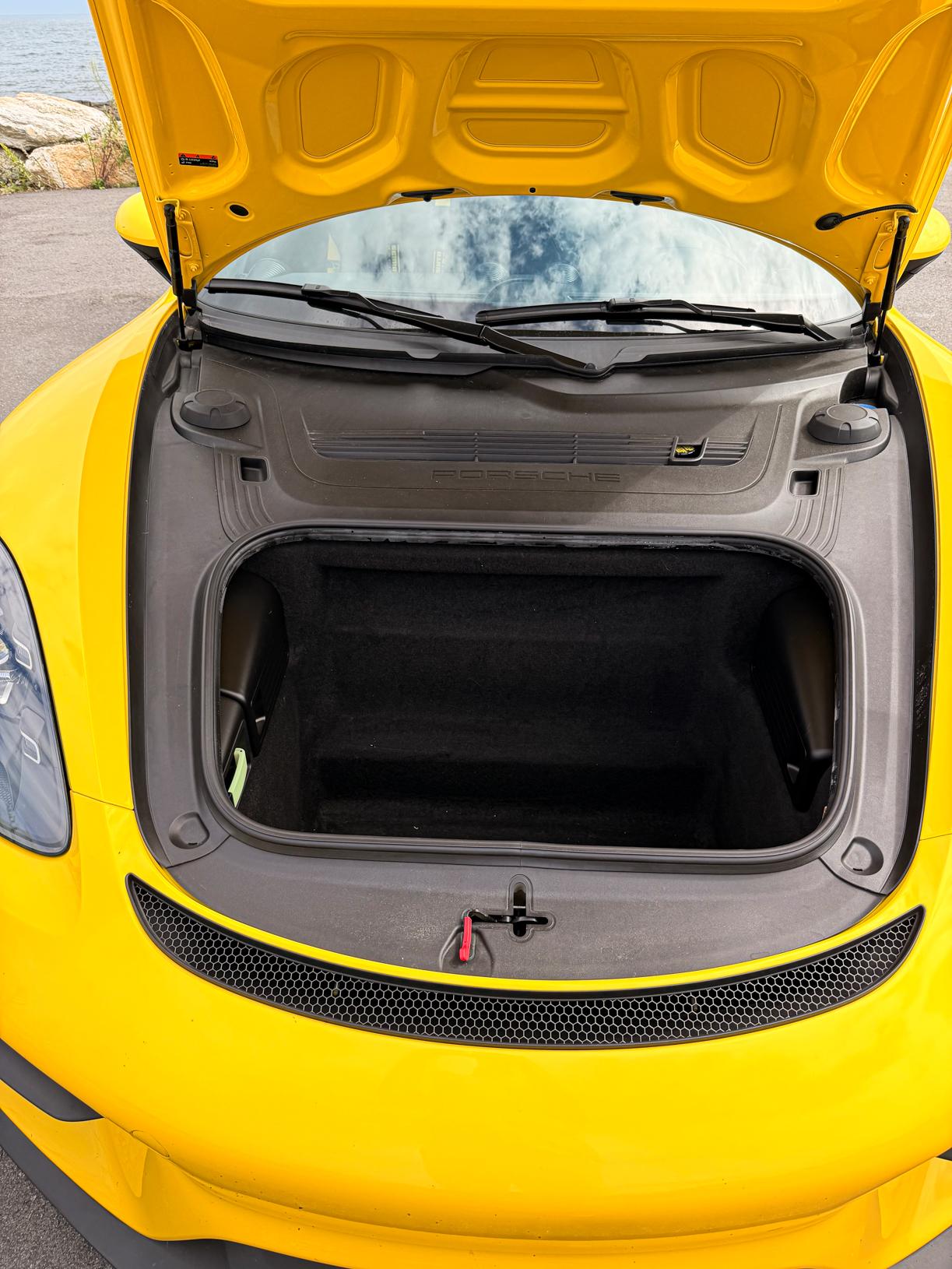2022 Porsche Cayman GT4