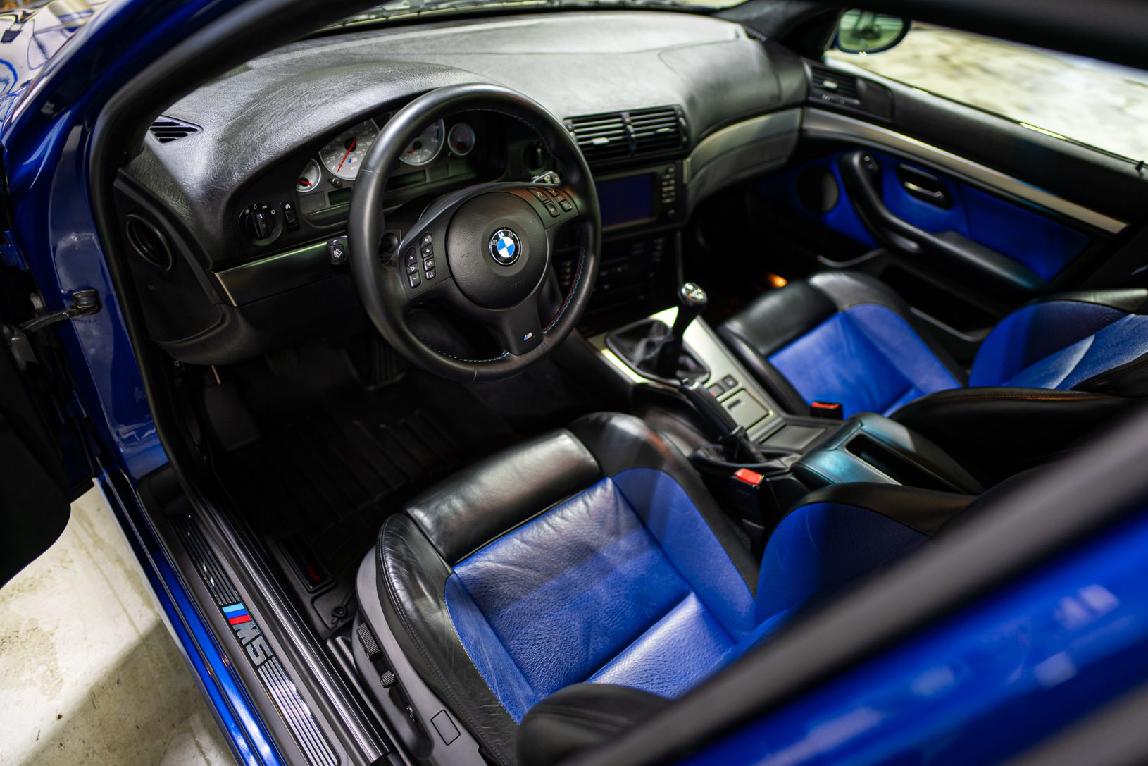 2002 BMW M5