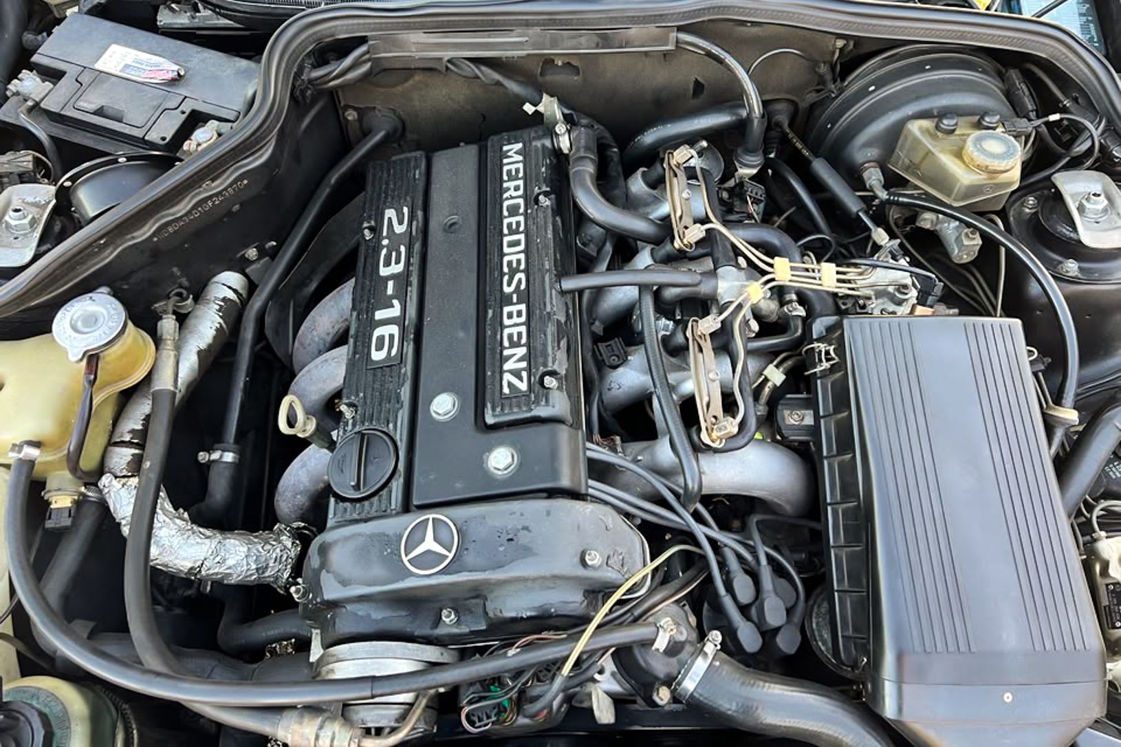 1986 Mercedes 190E 2.3-16V