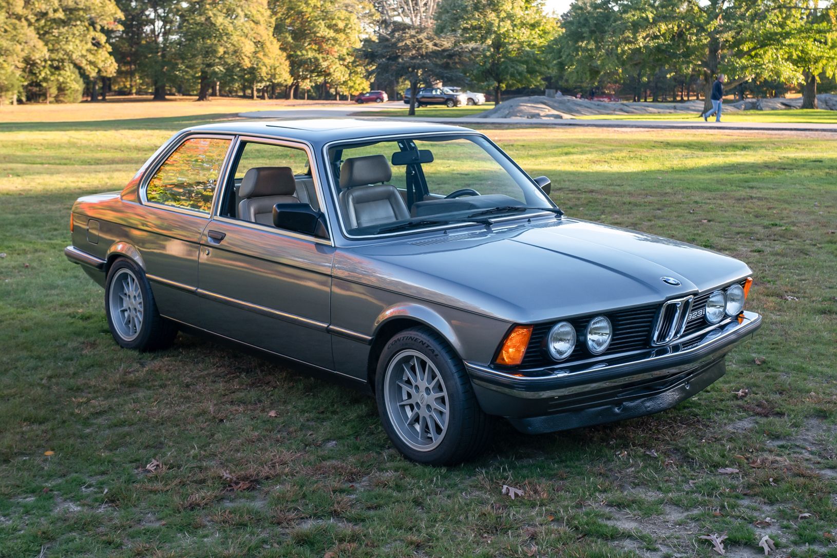 1982 BMW 323i 'M20B25 Swap'