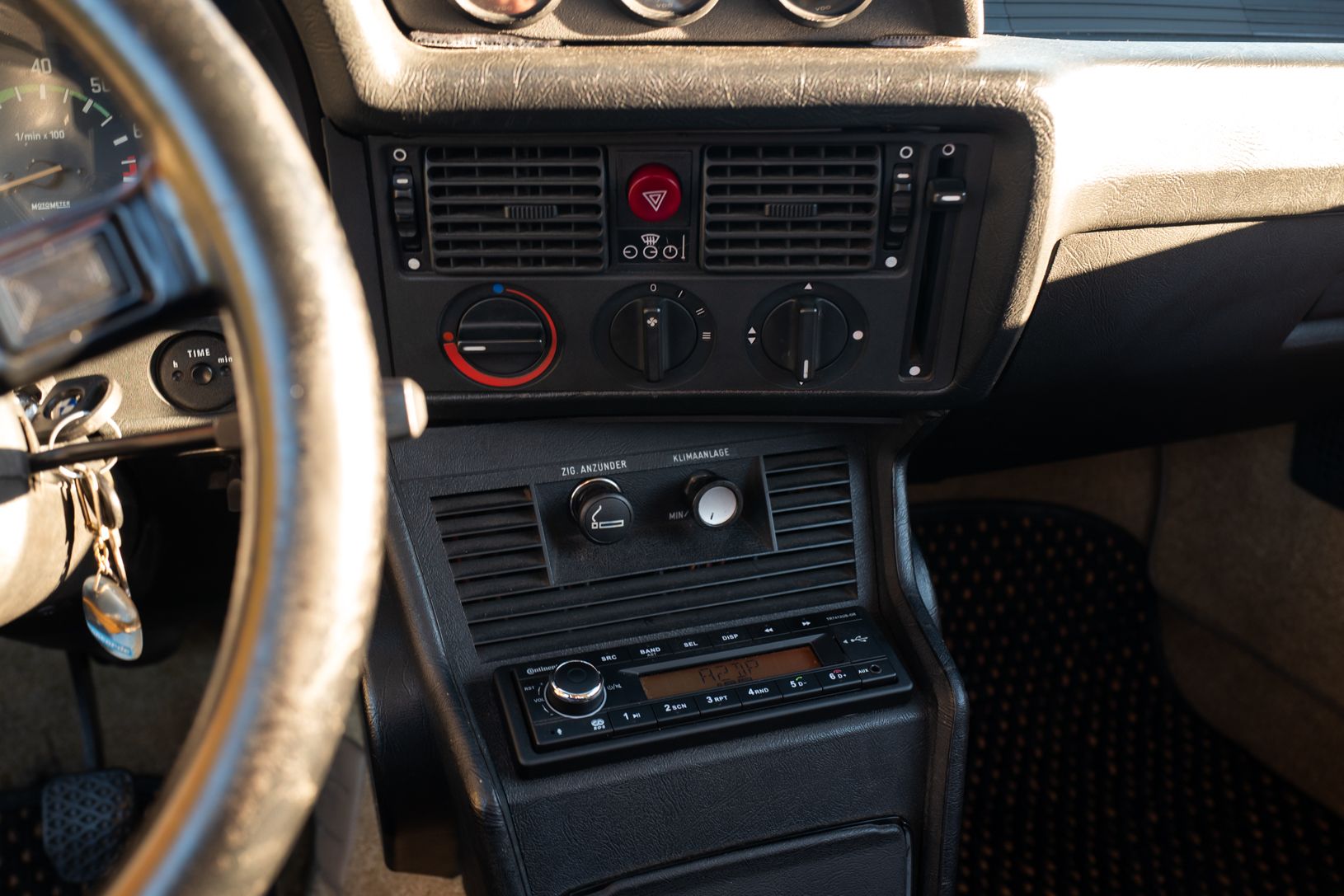1982 BMW 323i 'M20B25 Swap'